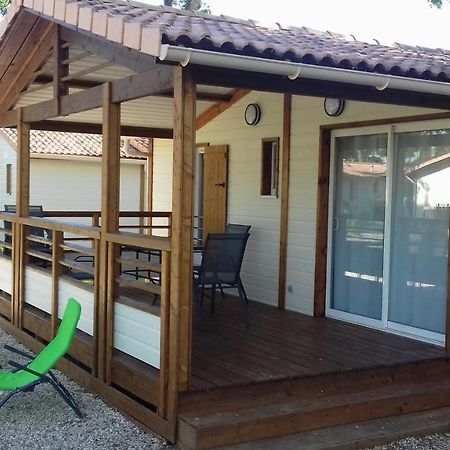 Azur Chalet Avec Piscine מראה חיצוני תמונה