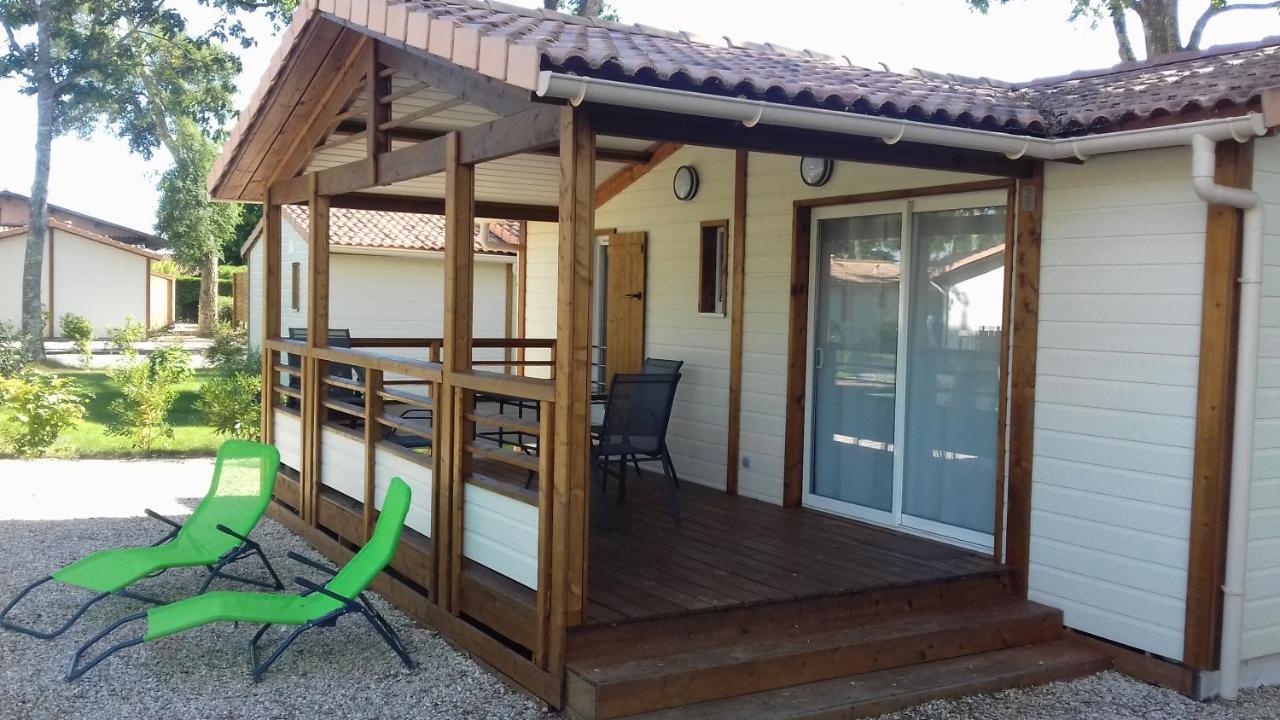 Azur Chalet Avec Piscine מראה חיצוני תמונה